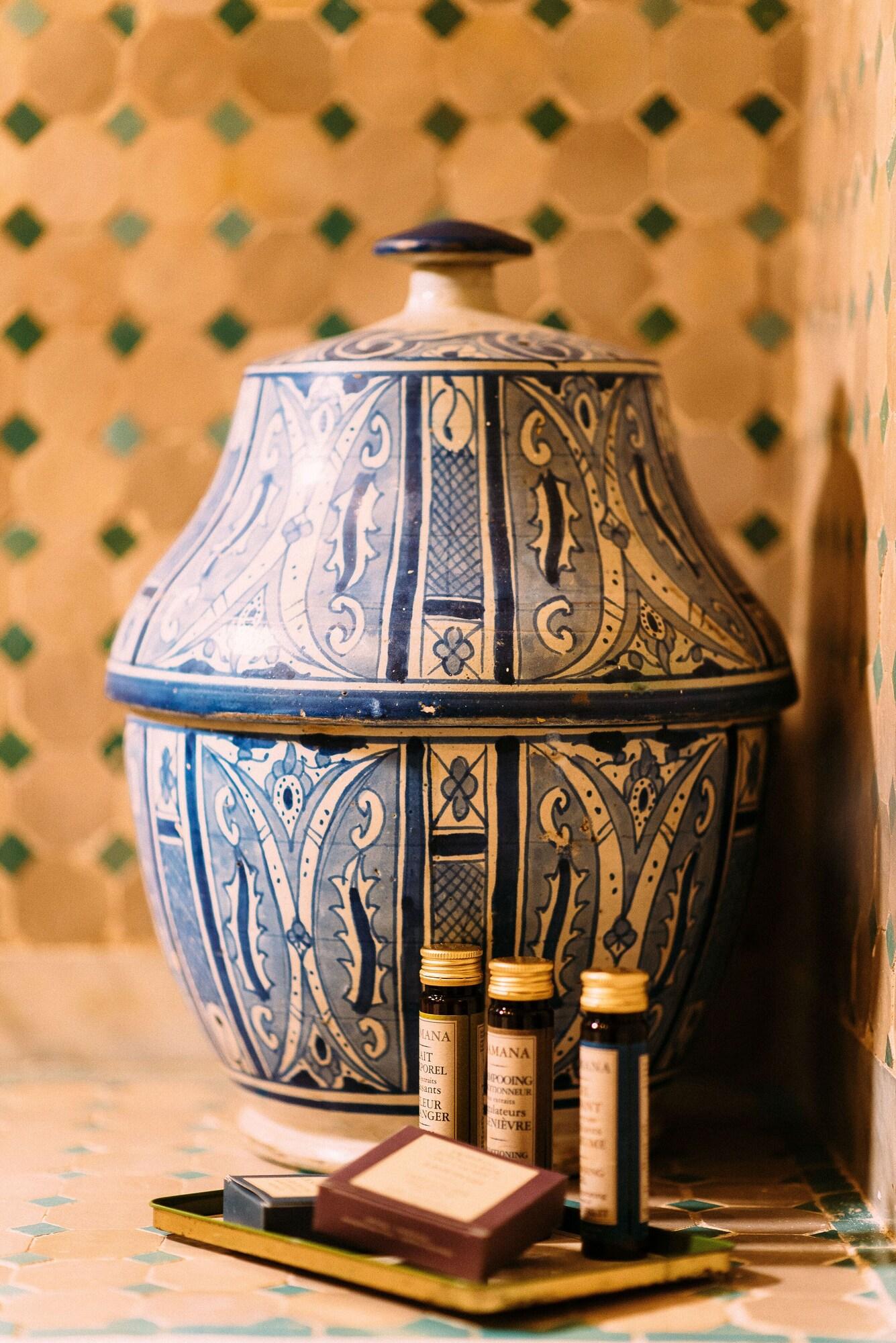 Riad Maison Bleue And Spa Fez Bagian luar foto